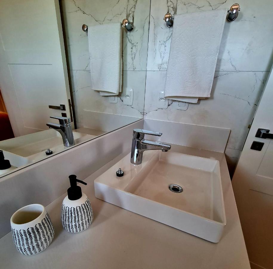 Wood Borges Gramado Apartment Екстериор снимка